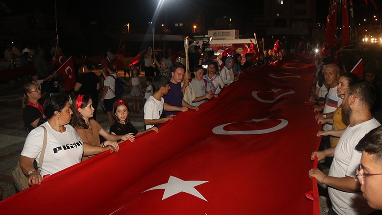 Ergene’de dev Türk bayrağı açıldı