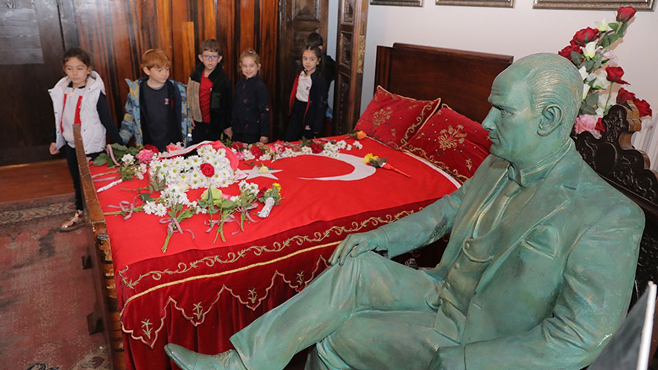 Öğrenciler Atatürk Odası'nı ziyaret etti