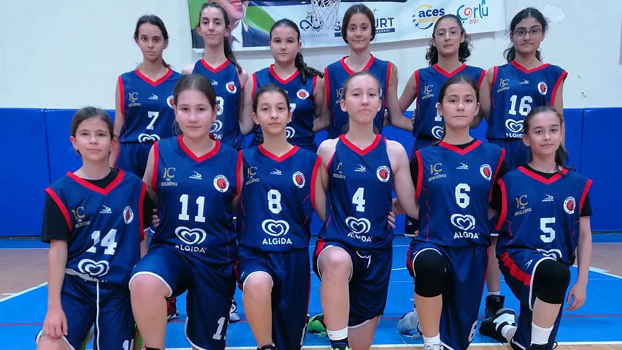 IC Vakfı TREDAŞ Spor Kız Takımı, namağlup şampiyon