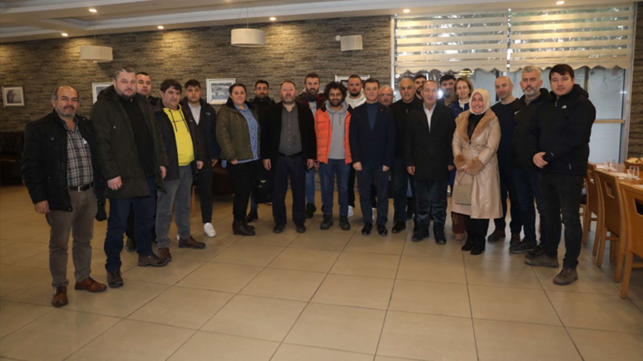Çetin, gazetecilerin gününü kutladı 