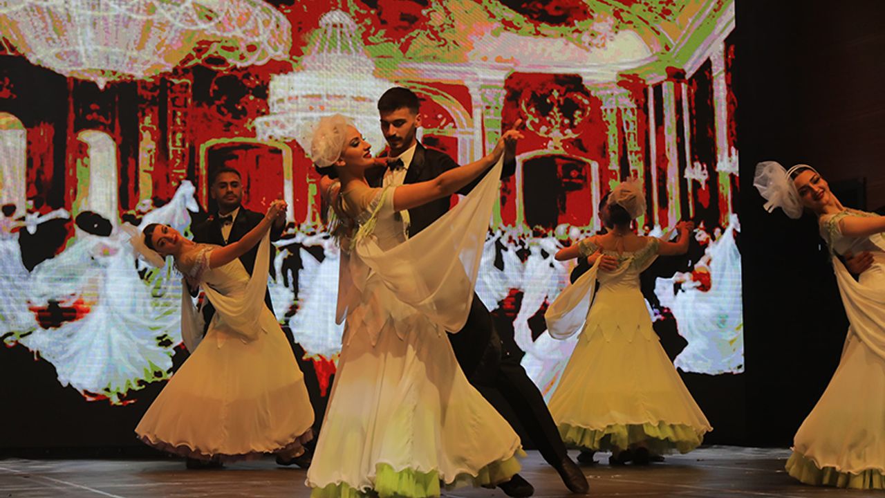 “Destanların Dansı, Yüzyılın Destanı” Edirne’de sahnelendi 