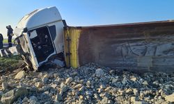 Lüleburgaz'da kaza: Tır sürücüsü yaralandı