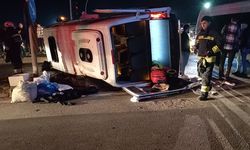 Minibüsle otomobil çarpıştı: 15 yaralı