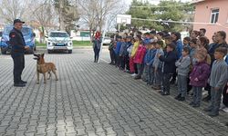 Jandarma ekipleri çocuklara eğitim verdi