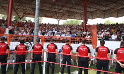 Polis Atlı Birliği Sarayiçi'nde devriye gerçekleştiriyor