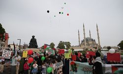 Kadınlar ve çocuklar İsrail saldırılarını protesto etti