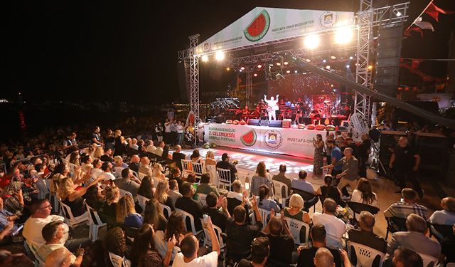 Karpuz Festivali ilçeye renk kattı