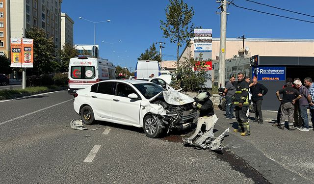 Çorlu'da trafik kazası: 3 yaralı