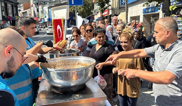 Narin’in hayrına kavurma dağıttılar