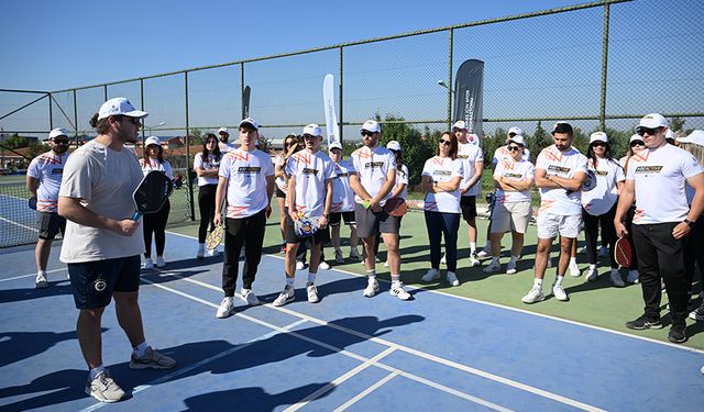 Spor haftasında pickleball oynadılar