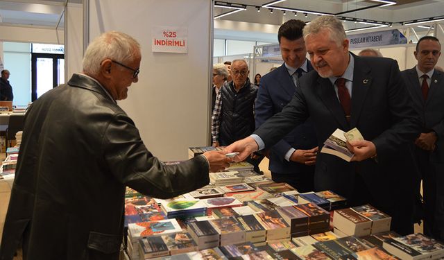 "Kitap ve Edebiyat Fuarı" başladı