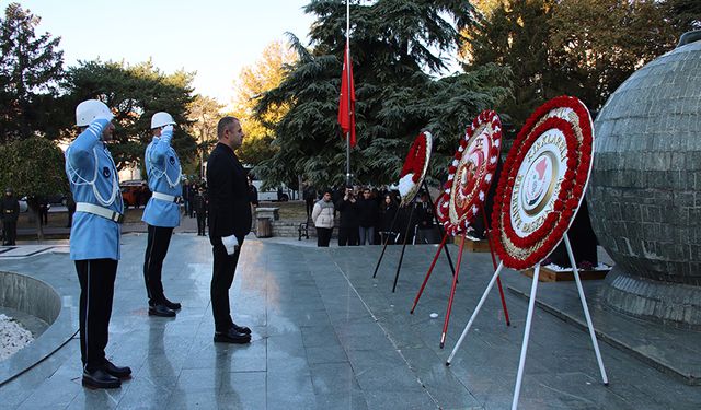 Büyük Önder Atatürk Kırklareli'nde anıldı