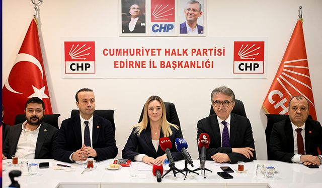 CHP'li Karatepe ve Demir basın mensuplarıyla buluştu