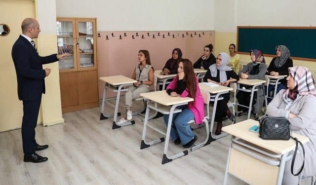 MEB, ebeveynlere "Maarif Modeli" okulları açıyor