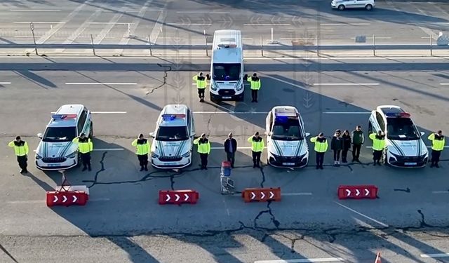 Otoyol jandarması denetimleri devam ediyor