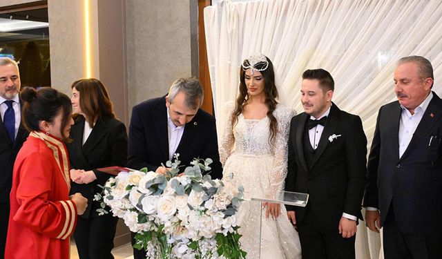 Vali Sezer nikah şahidi oldu